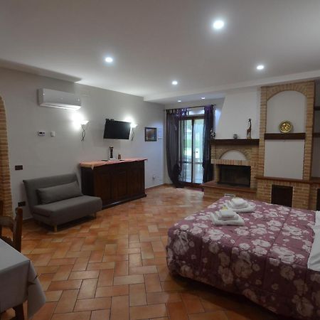 La Coccinella Bed & Breakfast เยซี ภายนอก รูปภาพ