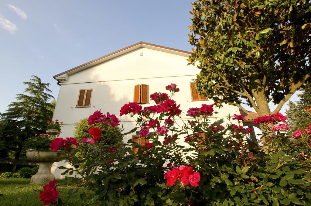 La Coccinella Bed & Breakfast เยซี ภายนอก รูปภาพ