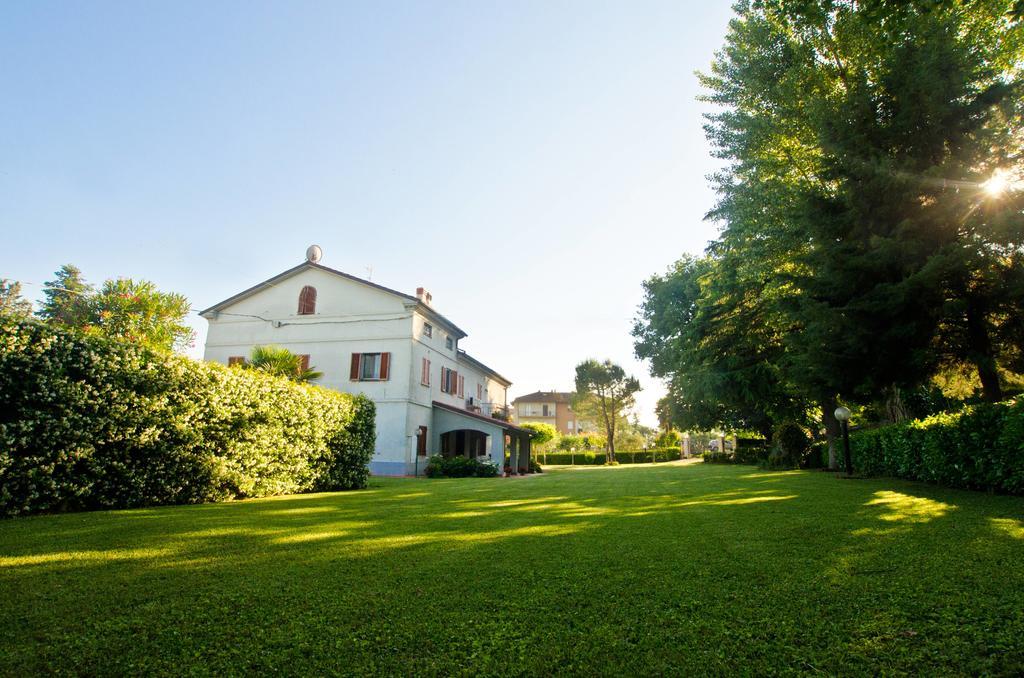 La Coccinella Bed & Breakfast เยซี ภายนอก รูปภาพ
