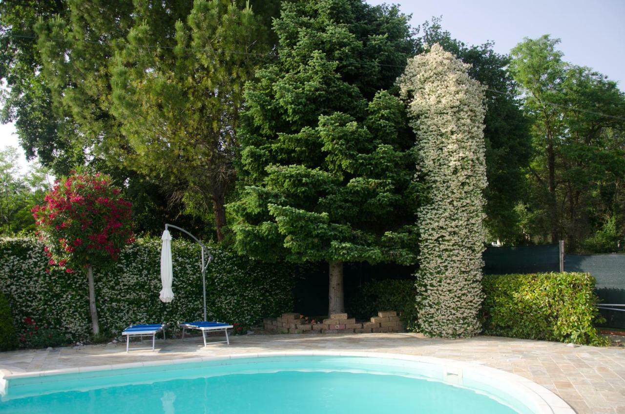 La Coccinella Bed & Breakfast เยซี ภายนอก รูปภาพ
